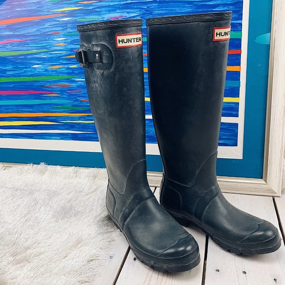 HUNTER | Tall Matte Navy Blue Rain Boots - Picture 3 of 8